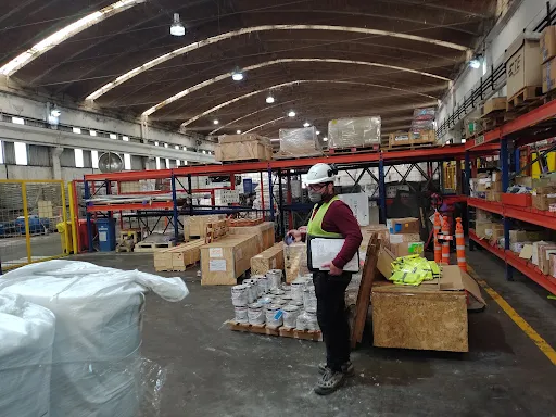 Naves Industriales y Depósitos Logísticos